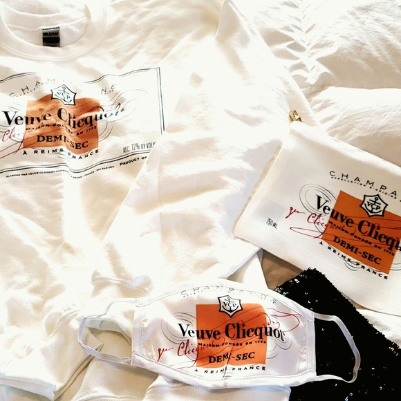 *NWT* Veuve Jumbo Clutch - Picture 3 of 4